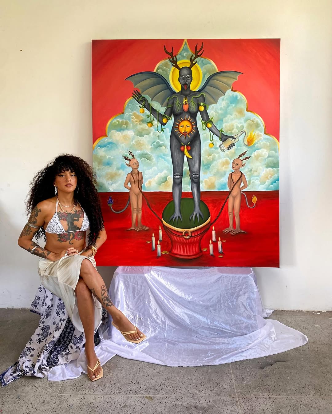 Obra de Amanda Nunes faz releitura da carta d’O Diabo, do tarot