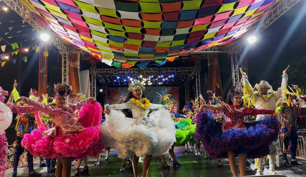 Quadrilha Rosas Juninas - herança viva